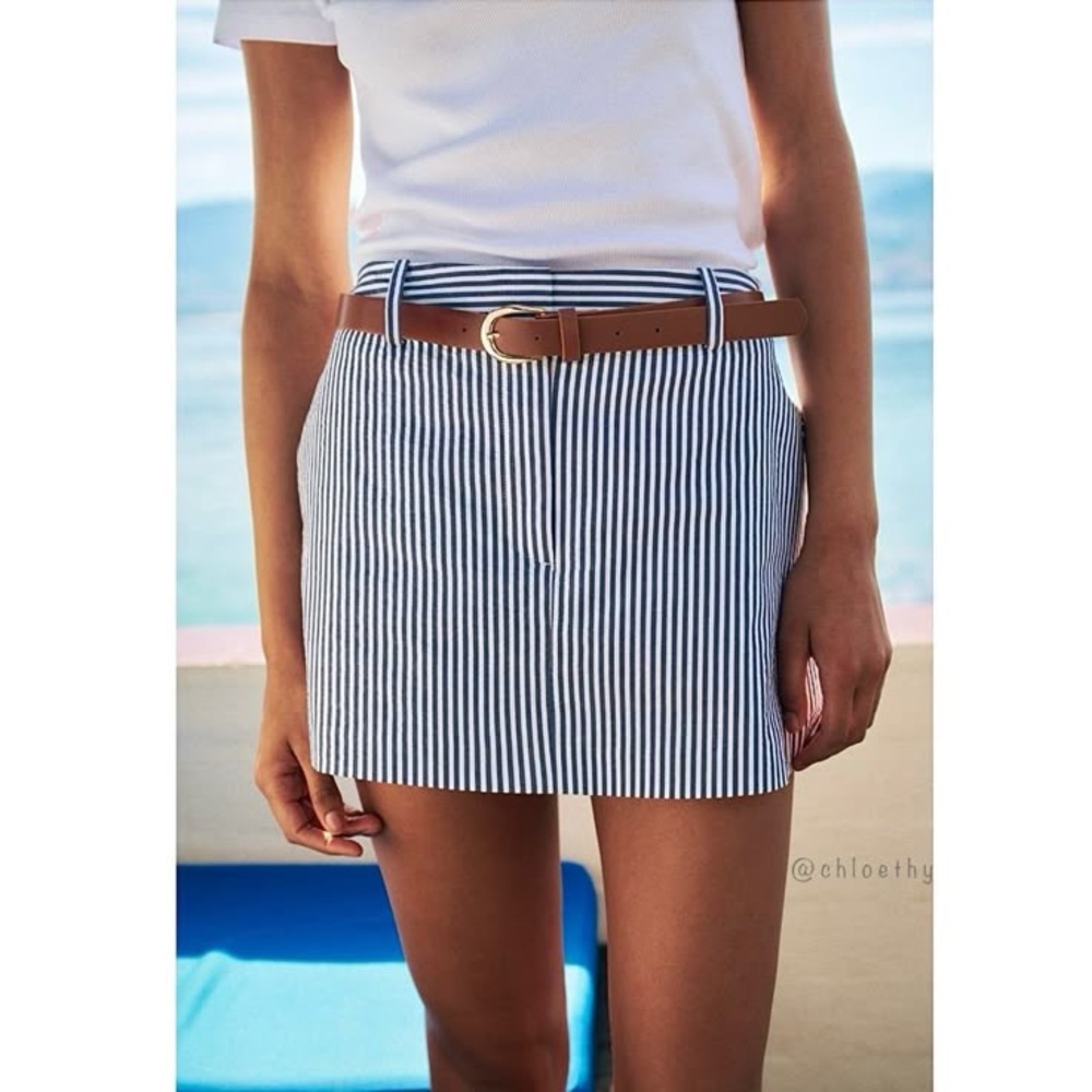 Zara white and blue striped mini skort with belt